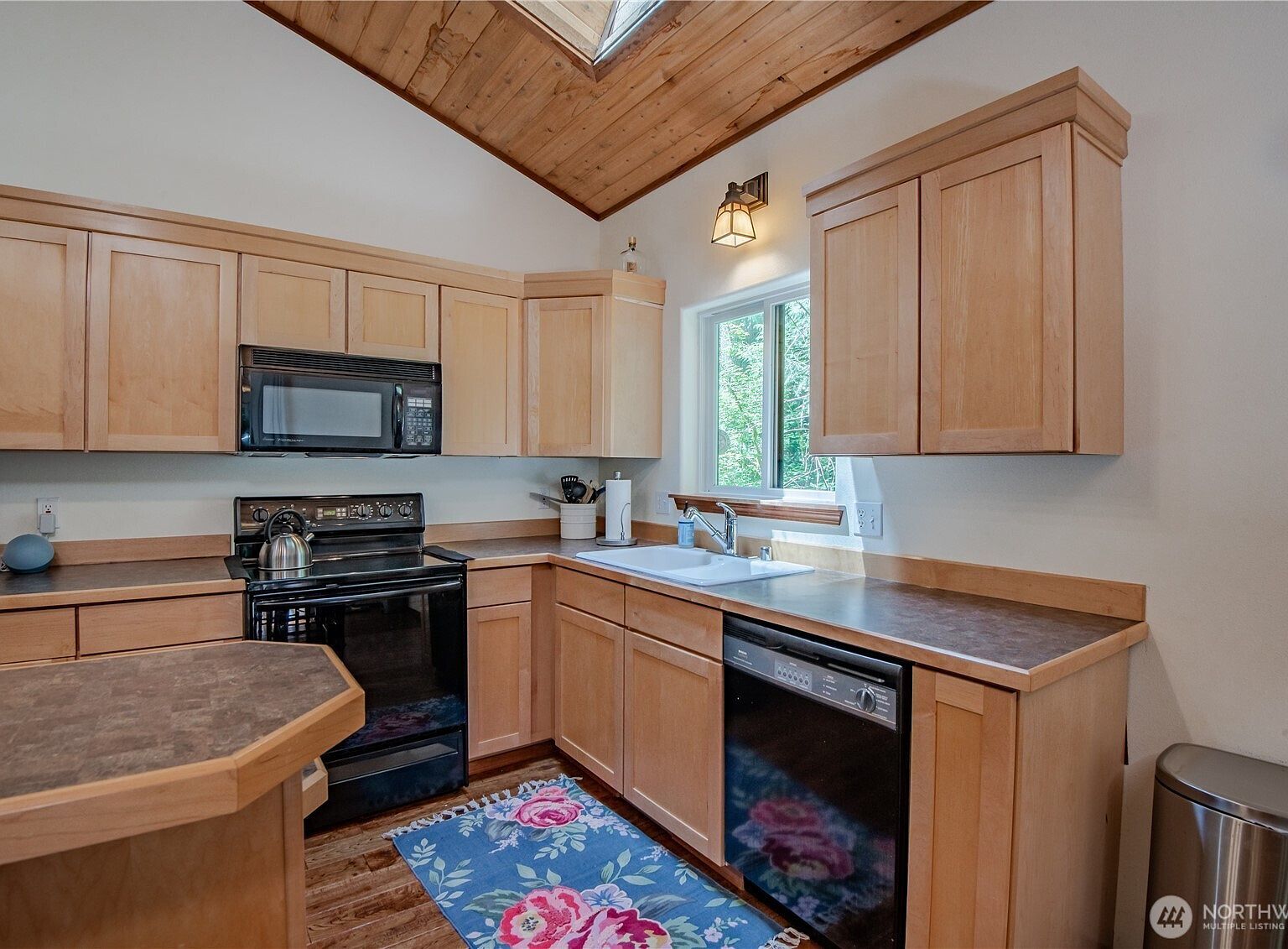 720 N Potlatch Dr Hoodsport, WA 98548 | Single Family