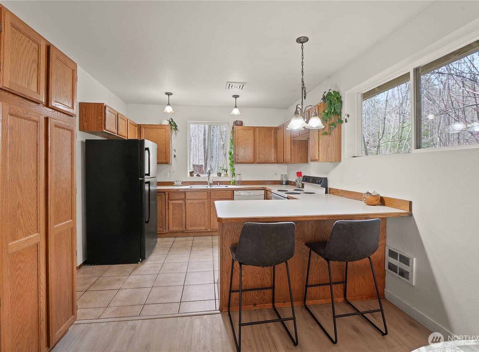 380 N Duckabush Dr E Hoodsport, WA 98548 | Single Family