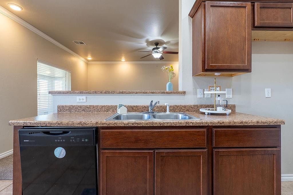 1914 Rain Tree Dr Shawnee, OK 74804  | Single Family