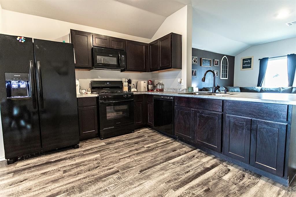 1408 Ellie Ct Shawnee, OK 74804 | Single Family