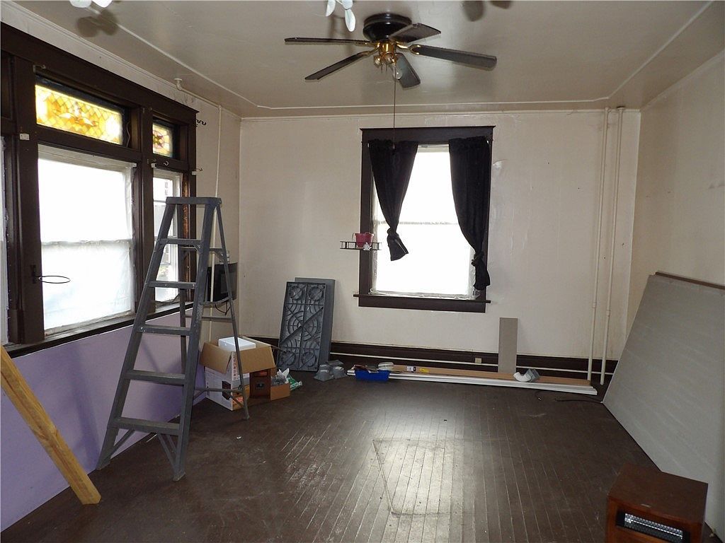 35 Cycle Ave Uniontown, PA 15401  | Multi Family