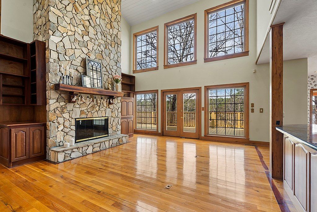 201 Rhett Dr Mc Cormick, SC 29835  | Single Family