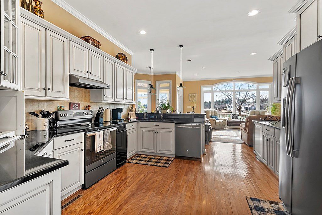 228 Compass Point Ninety Six, SC 29666  | Single Family