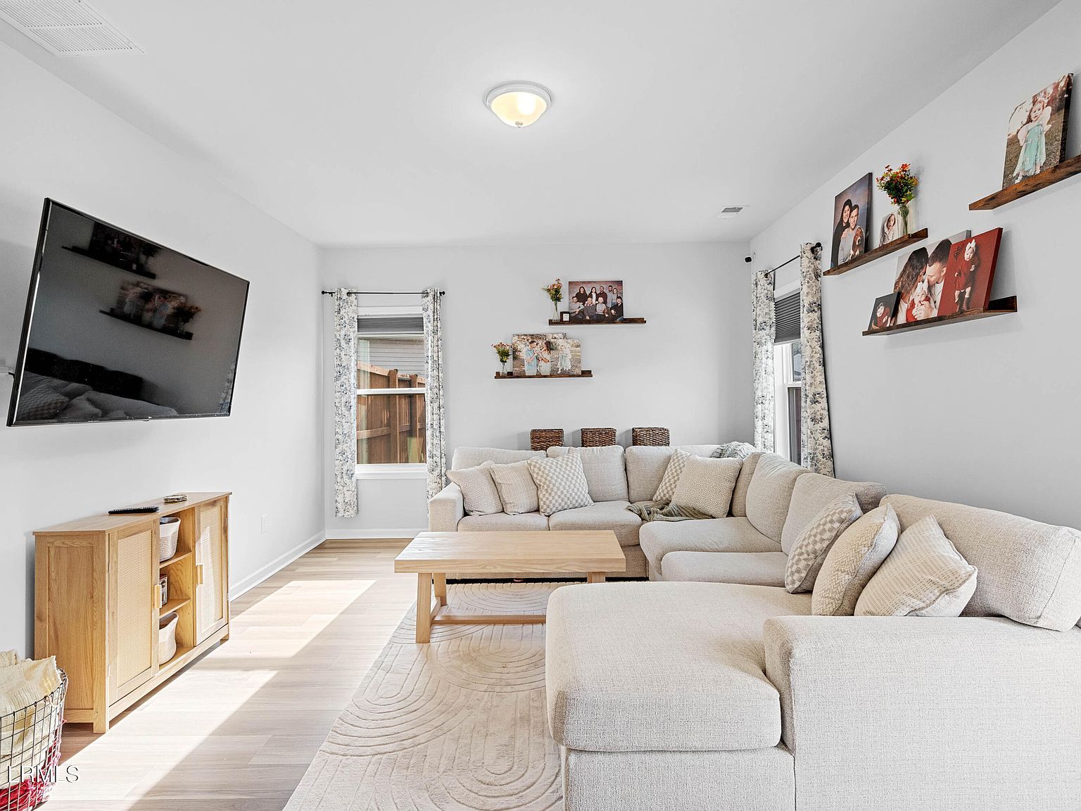 58 Cedarwood St Beaufort, SC 29906  | Single Family