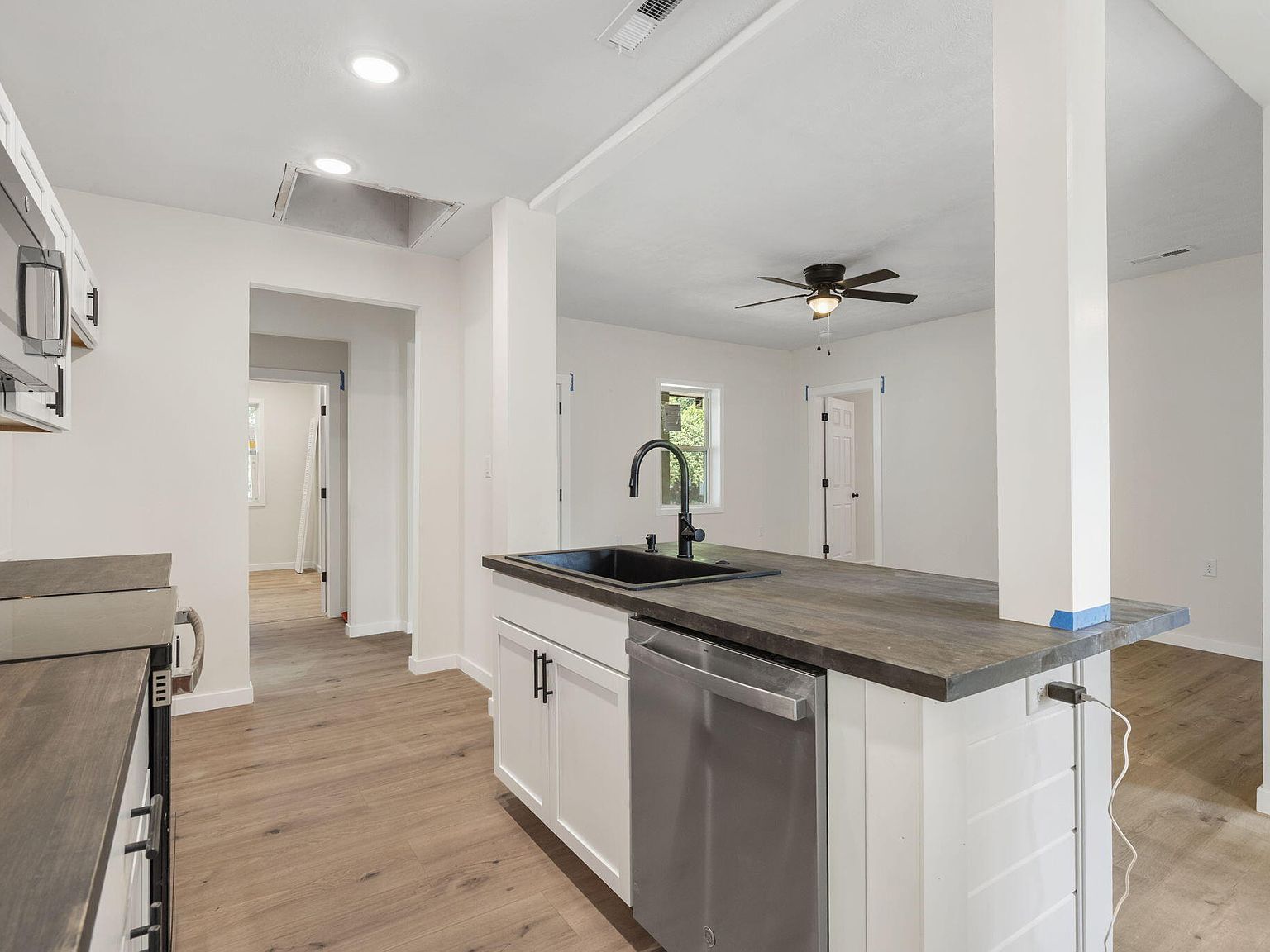 1030 W Chase St Springfield, MO 65803  | Single Family