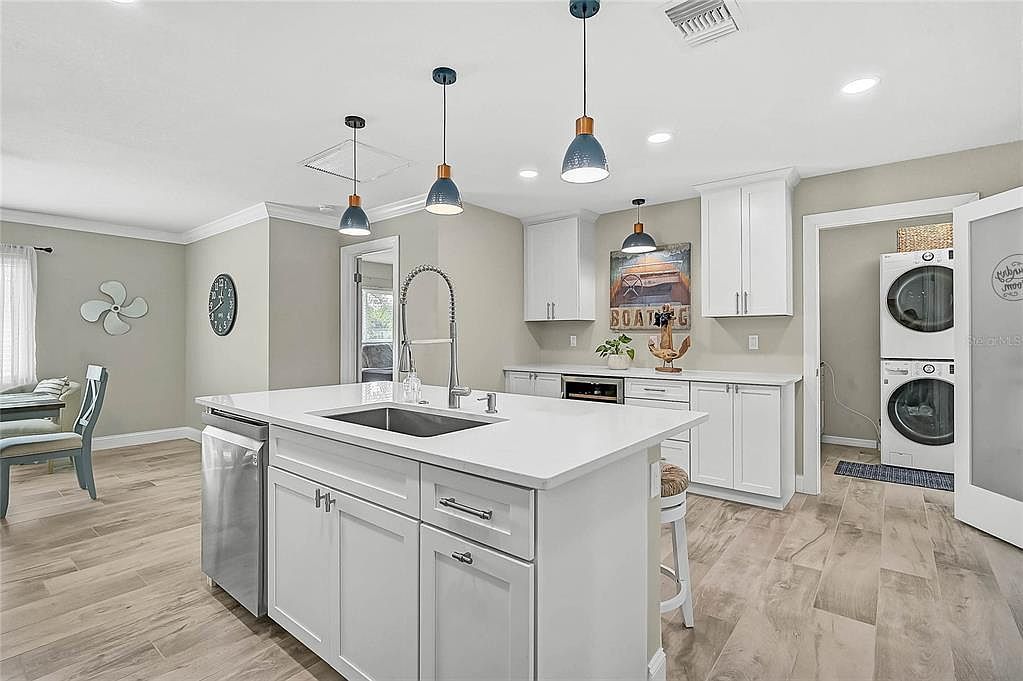 1180 Mangrove Rd Venice, FL 34293 | Single Family