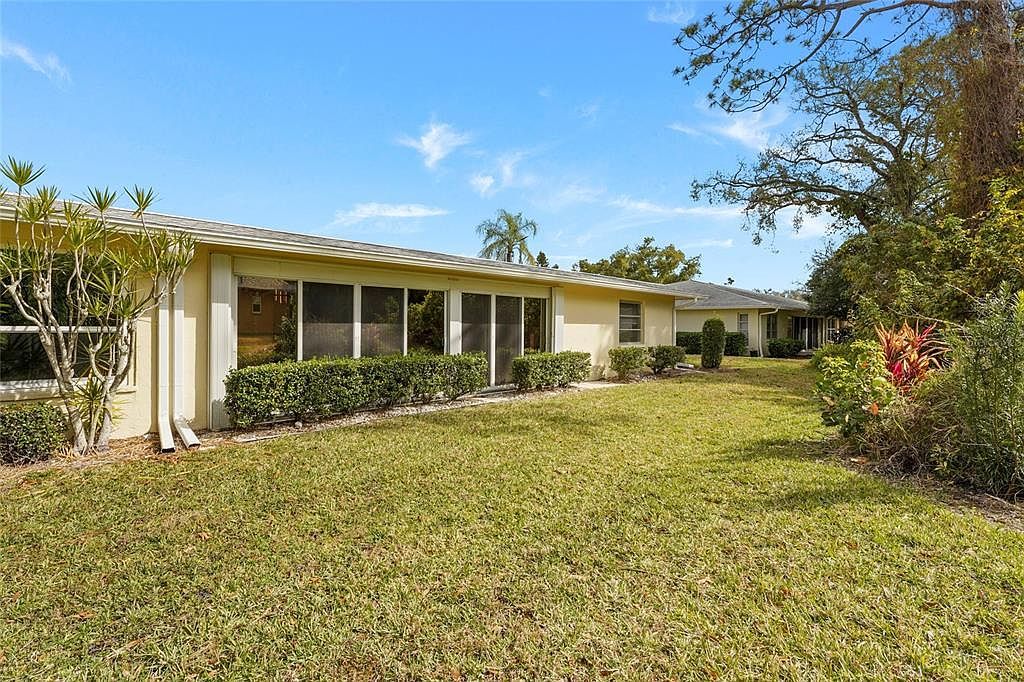 5524 Palm Aire Dr #5524 Sarasota, FL 34243  | Single Family