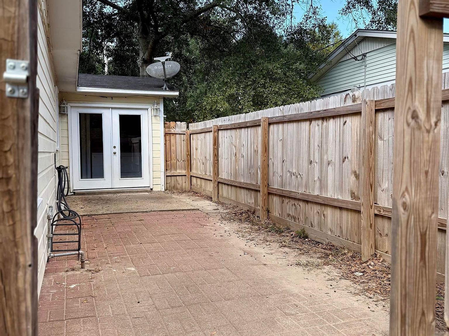 327 1st Ave Saraland, AL 36571  | Single Family