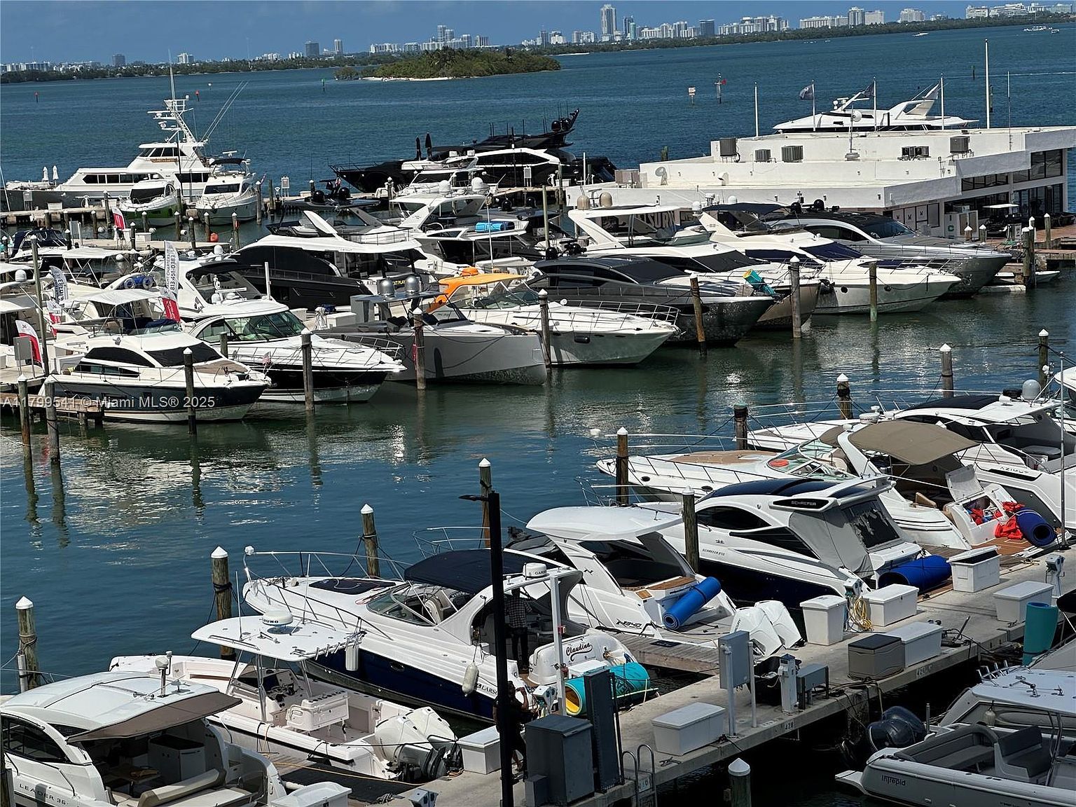 555 NE 15th St APT 508 Miami, FL 33132 | Condominium