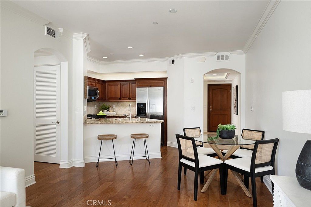 901 Deep Valley Dr Suite 302 Rolling Hills Estates, CA 90274  | Condominium