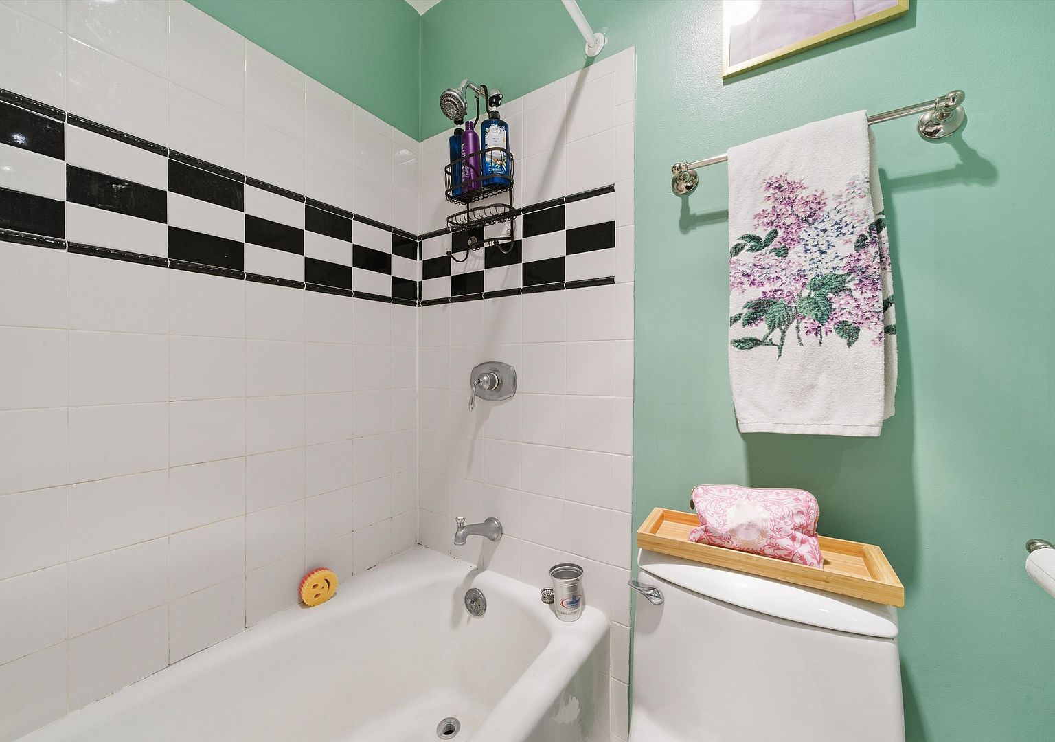 260 E Chestnut St APT 406 Chicago, IL 60611  | Condominium