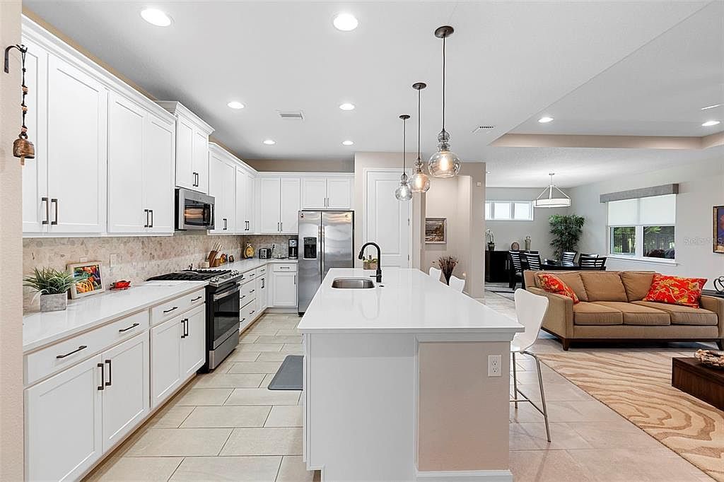 978 Victoria Hills Dr S Deland, FL 32724  | Single Family