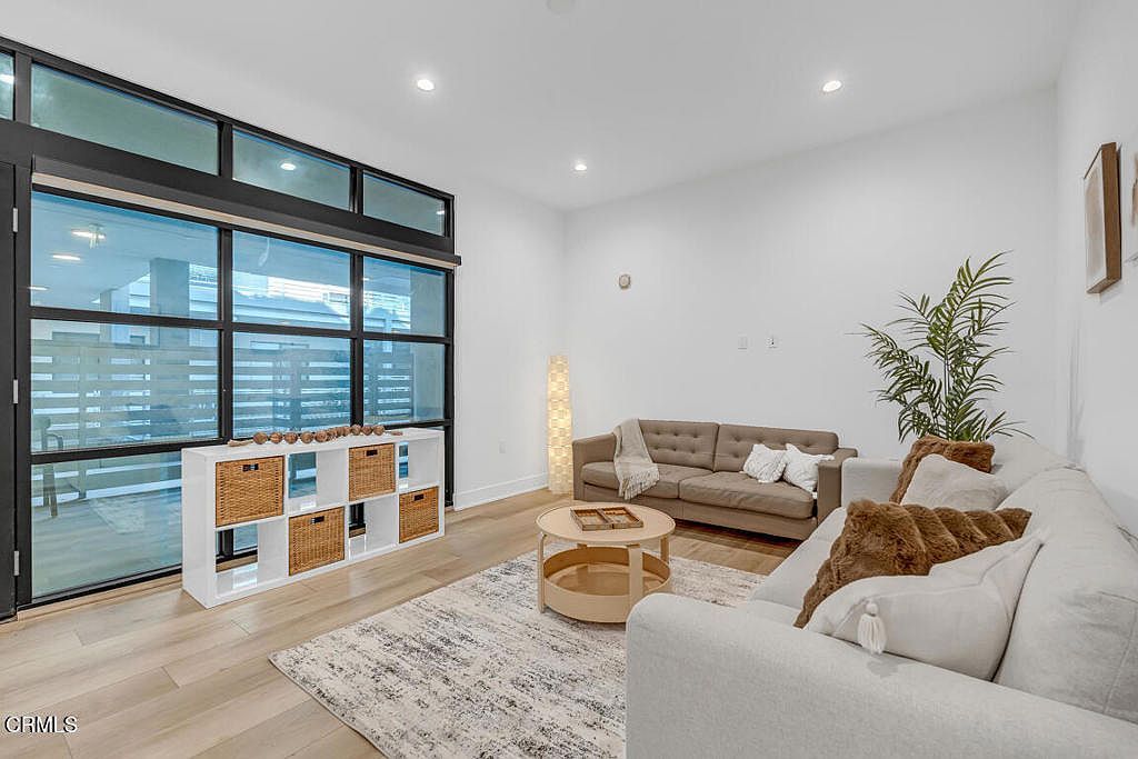 178 S Euclid Ave #310 Pasadena, CA 91101  | Condominium