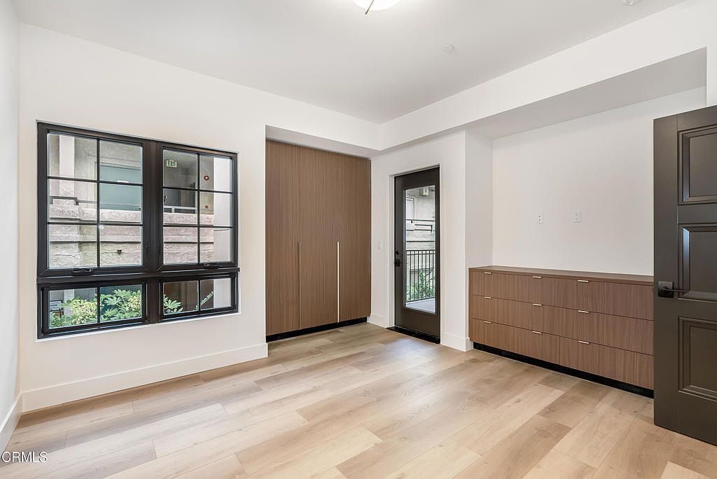 139 S Oak Knoll Ave #204 Pasadena, CA 91101  | Condominium