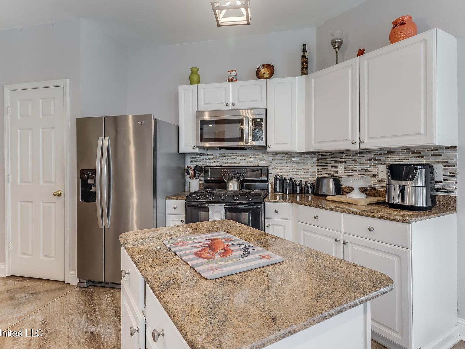 2252 Beach Dr APT 2502 Gulfport, MS 39507  | Condominium