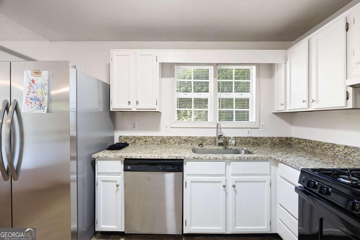 503 Azalea Ct Woodstock, GA 30188 | Single Family