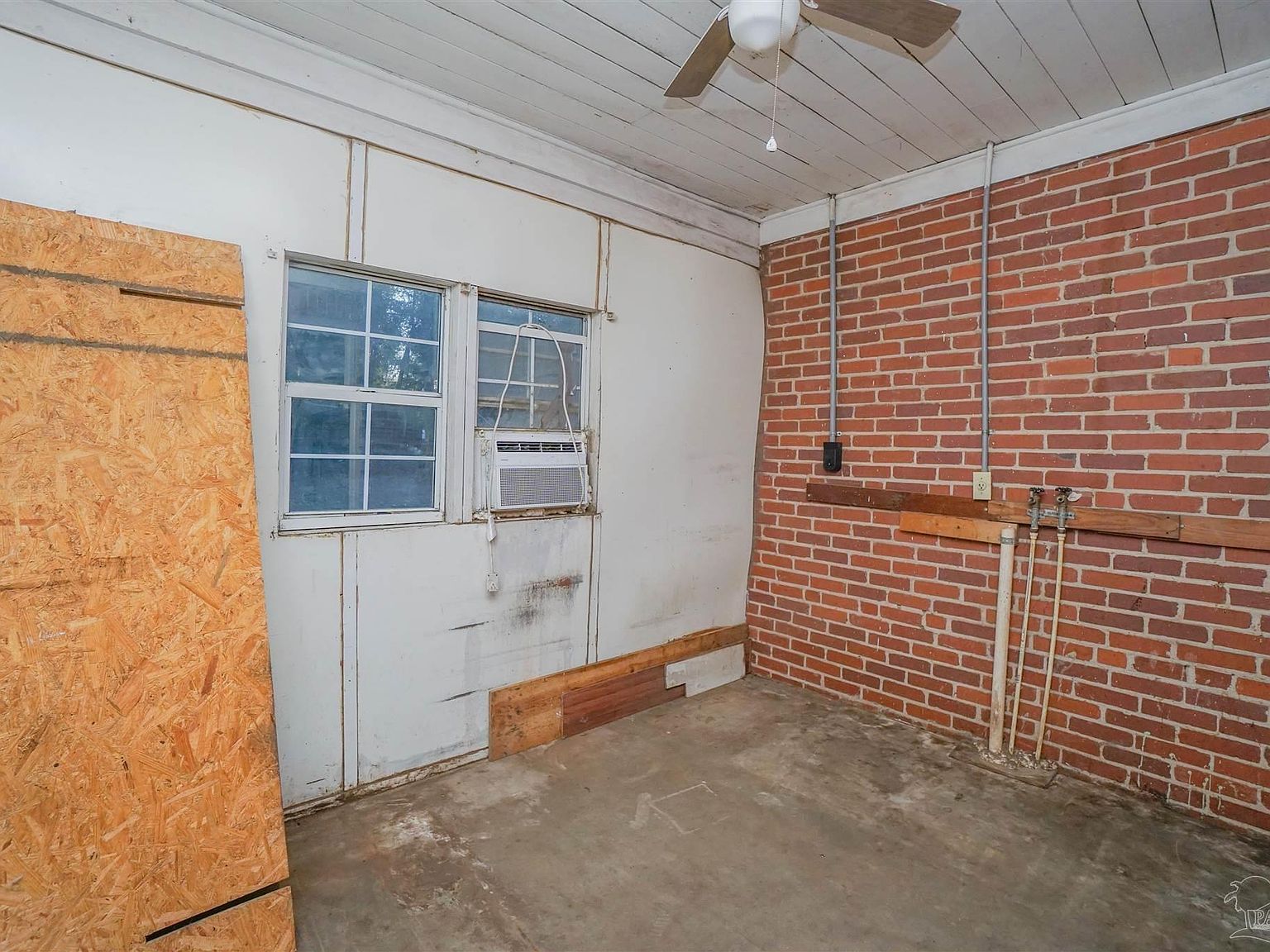 621 W Hernandez St Pensacola, FL 32501  | Single Family