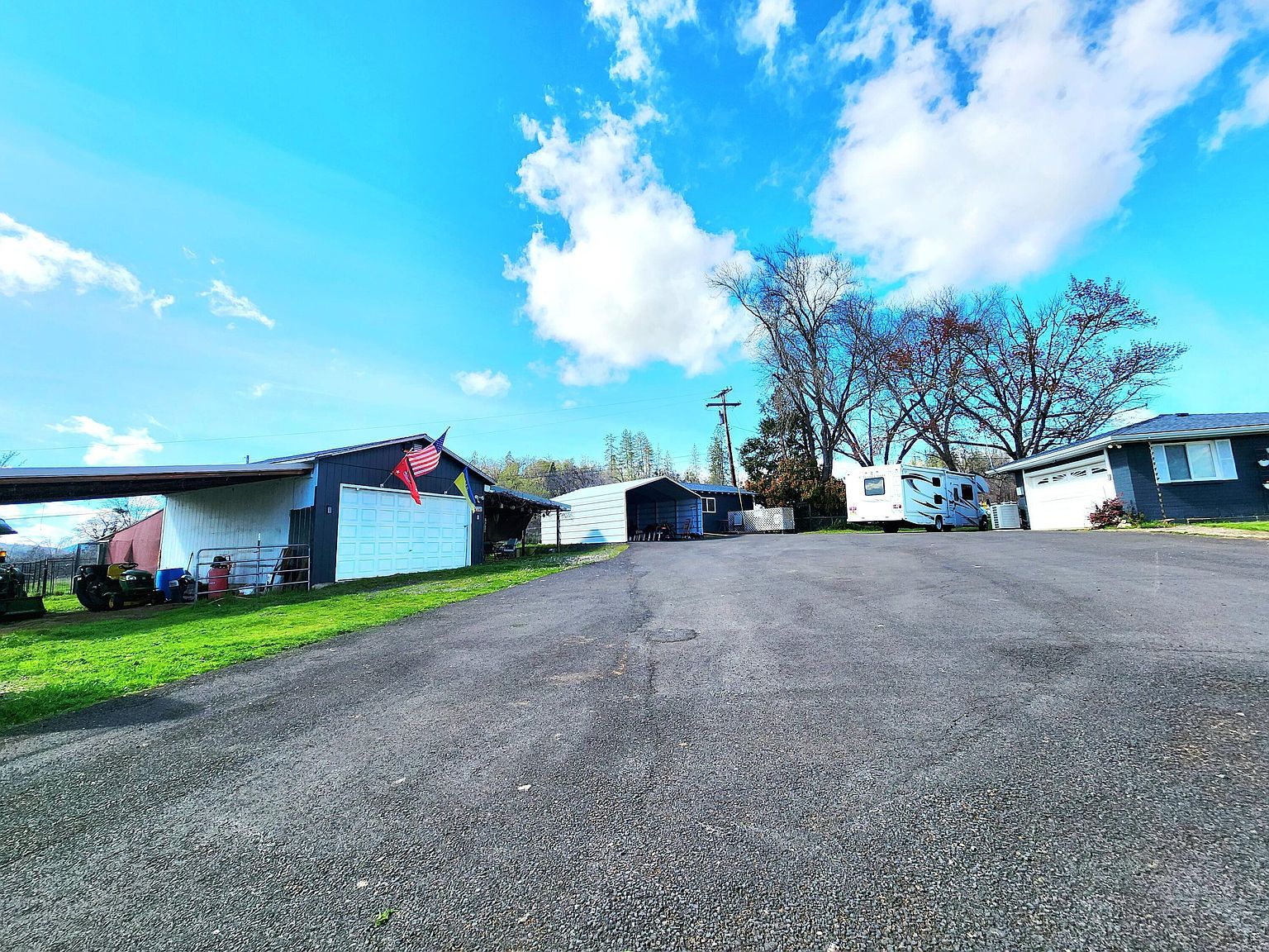 120 Hammel Rd Eagle Pt, OR 97524  | Single Family