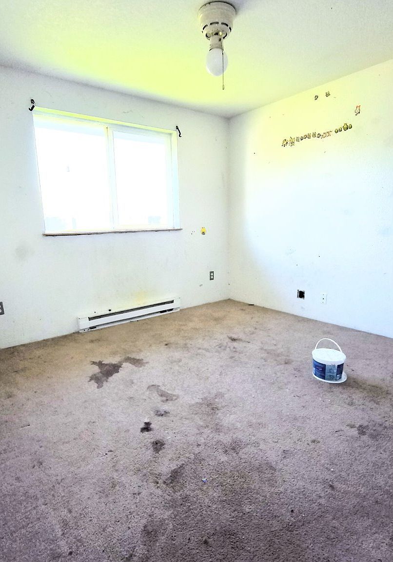 214 Valley Ct Sutherlin, OR 97479  | Single Family