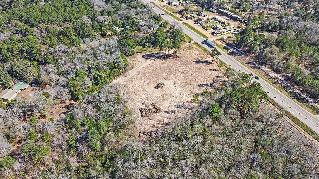 State Highway 105 Cleveland, TX 77328 | Land/Lot