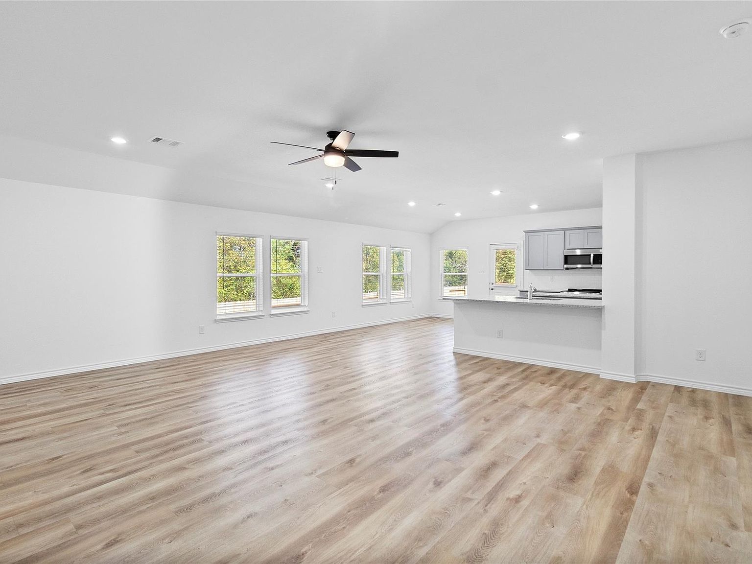 12384 Lake Conroe Hls Willis, TX 77318  | Single Family