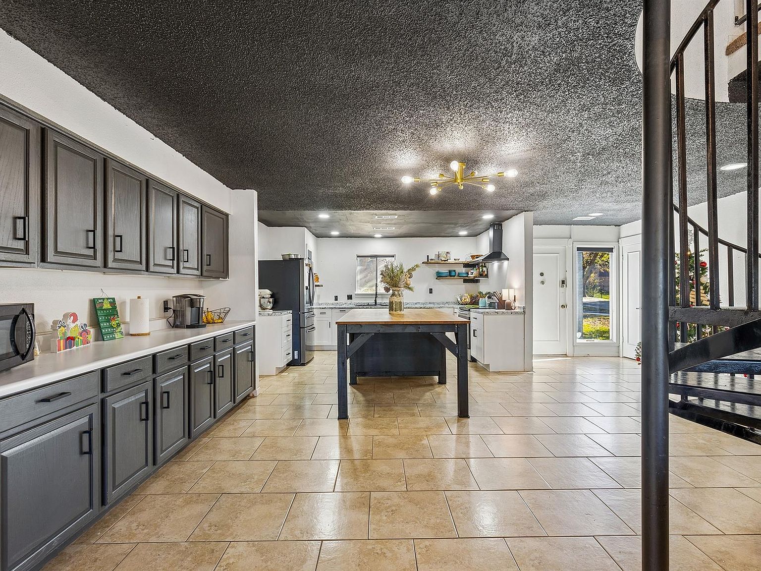 1202 Green Briar Dr Huntsville, TX 77340  | Single Family