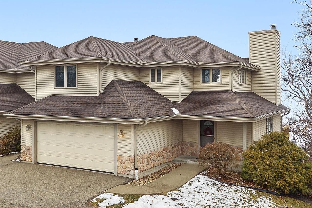 N807 Waubunsee Trl UNIT 3 Fort Atkinson, WI 53538 | Condominium