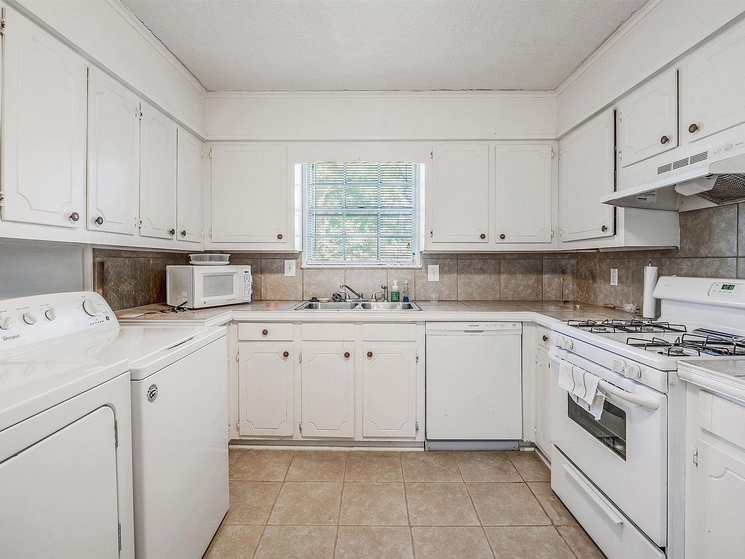 618 & 620 Newcastle Dr Sherwood, AR 72120  | Multi Family