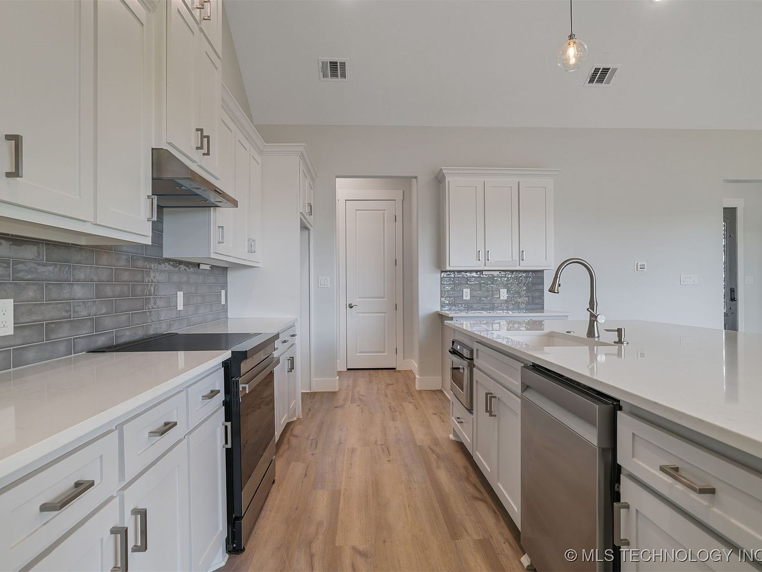 223 Vaughn Ln Calera, OK 74730 | Single Family