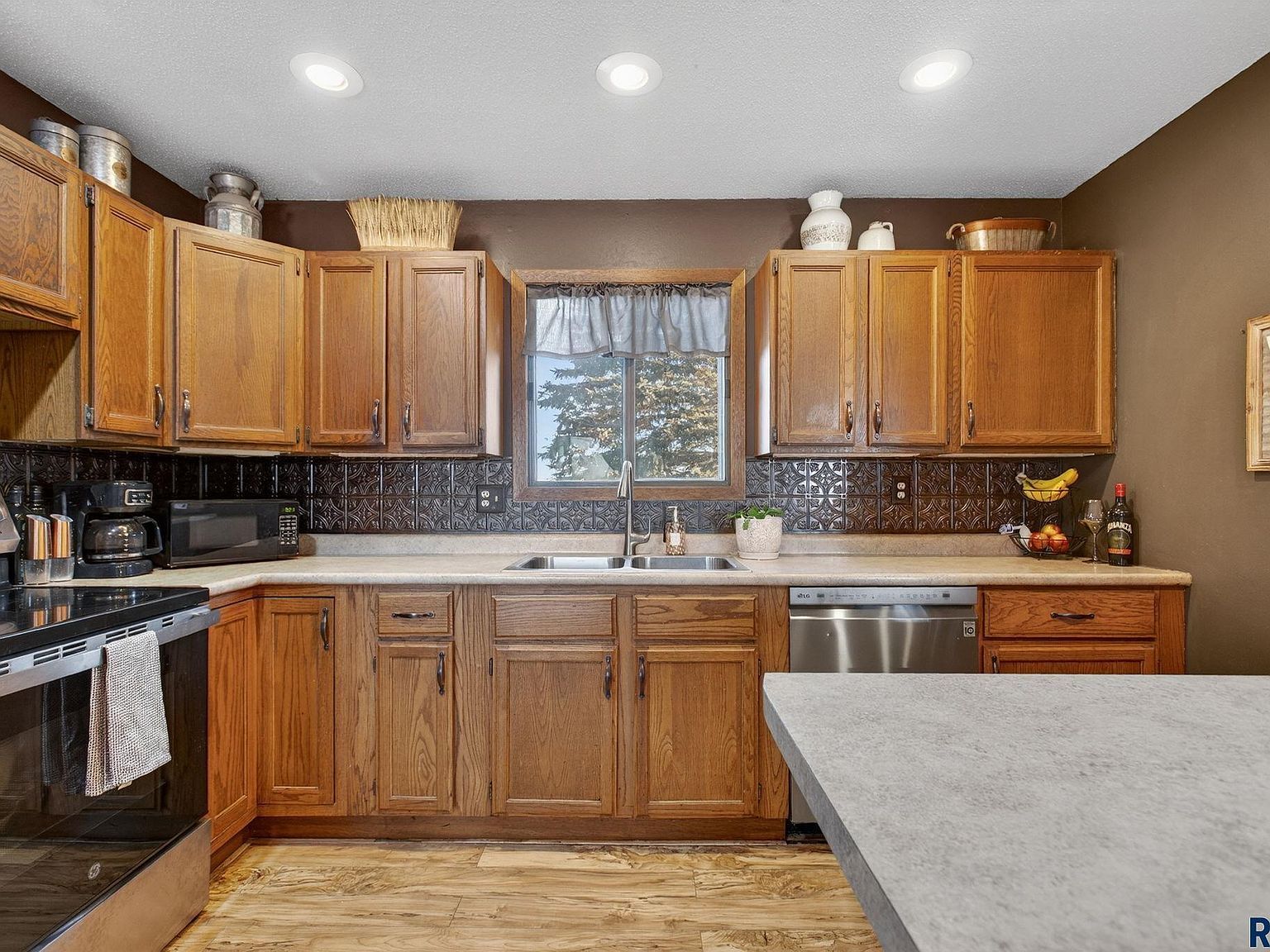 46633 278th St Lennox, SD 57039 | Single Family