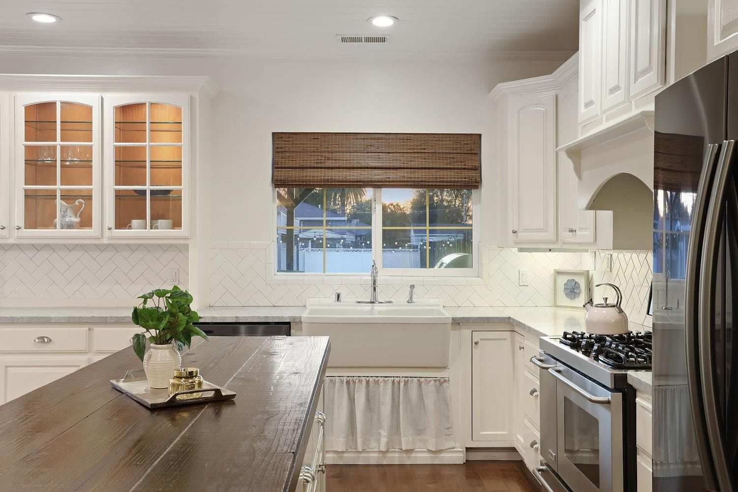 240 3rd St Galt, CA 95632  | Single Family