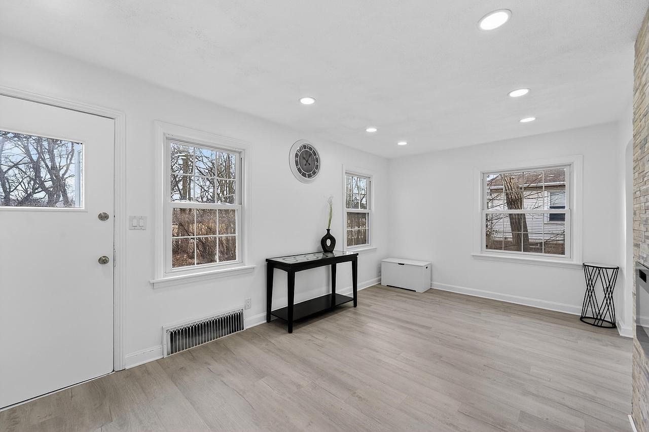 8630 W Lancaster Ave Milwaukee, WI 53225  | Single Family