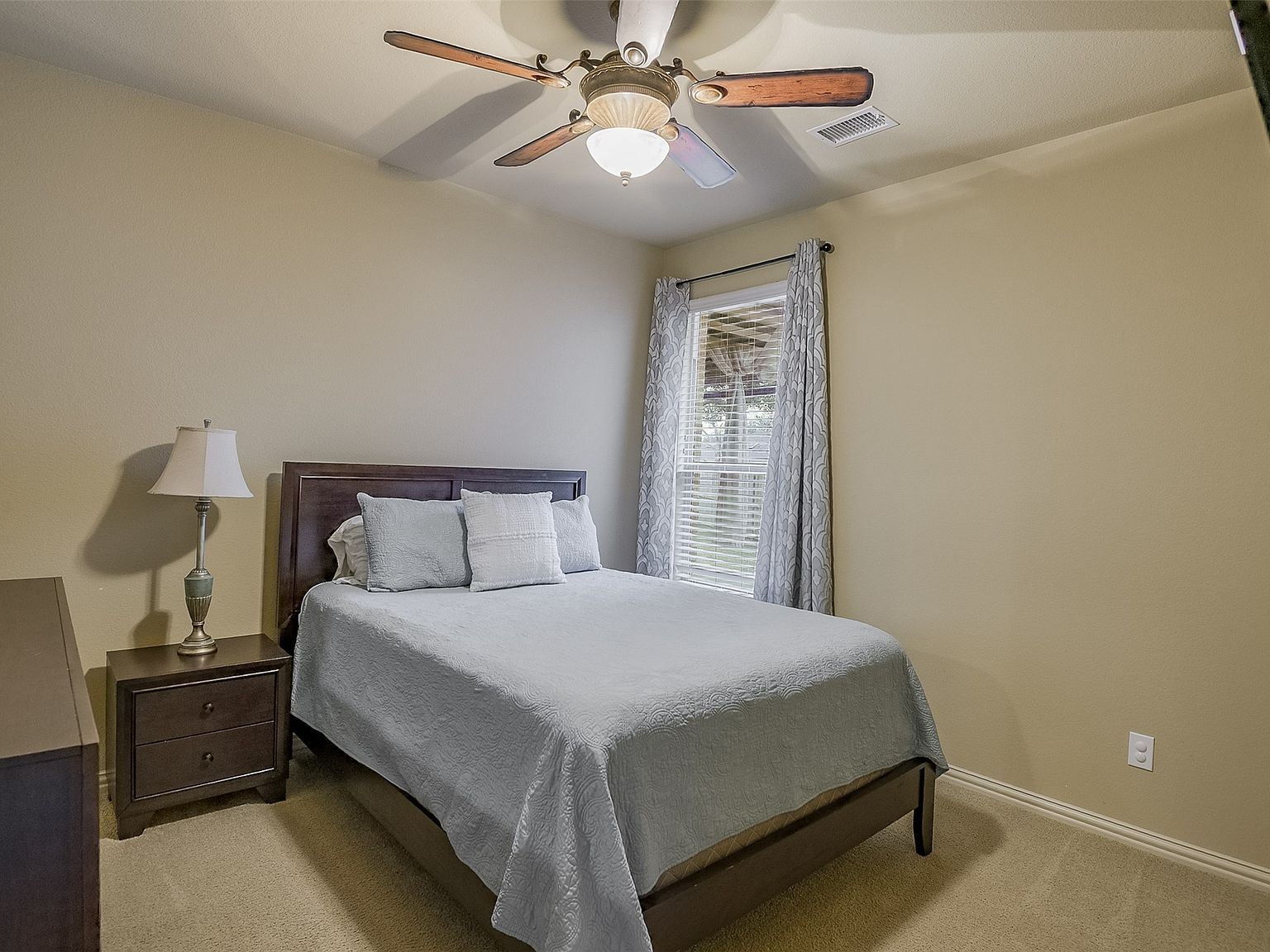 6904 Finch Dr North Richland Hills, TX 76182  | Single Family