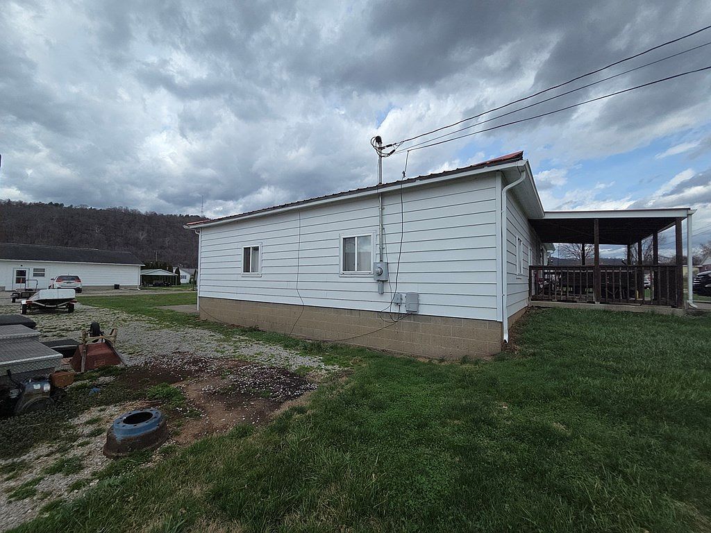 808 Highland Ave New Martinsville, WV 26155  | Single Family