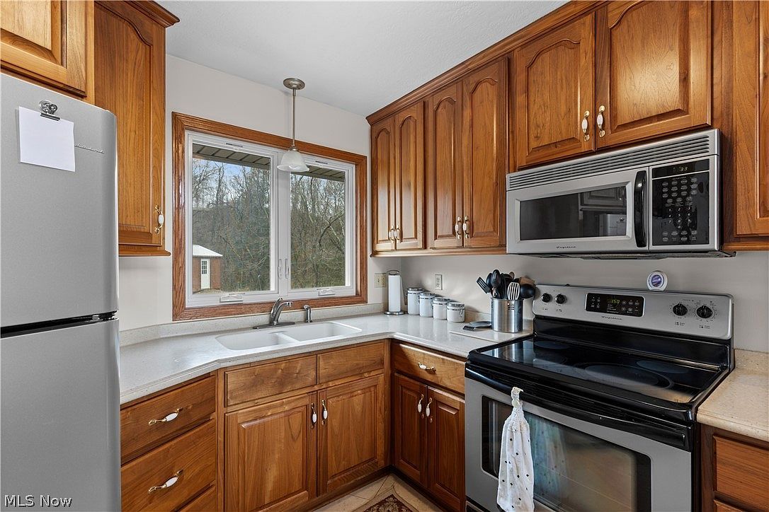 55575 Clover Ridge Rd Jacobsburg, OH 43933 | Single Family