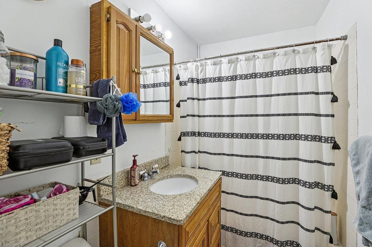 593 Academy Dr Edgerton, WI 53534  | Single Family