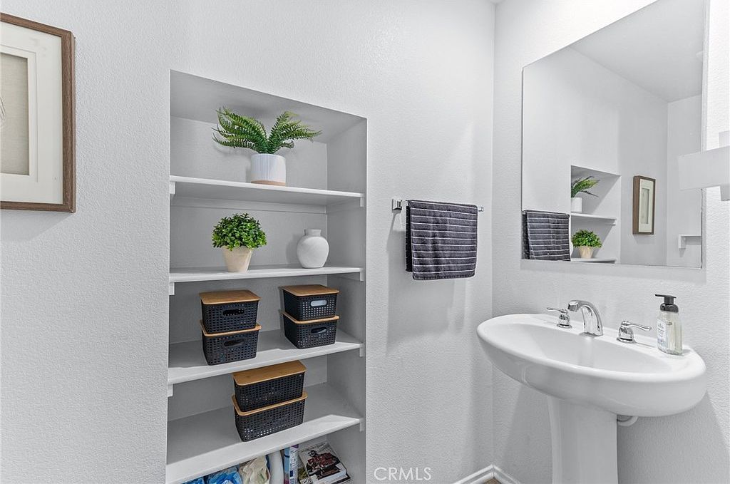 2350 S Via Esplanade UNIT 31 Ontario, CA 91762 | Condominium