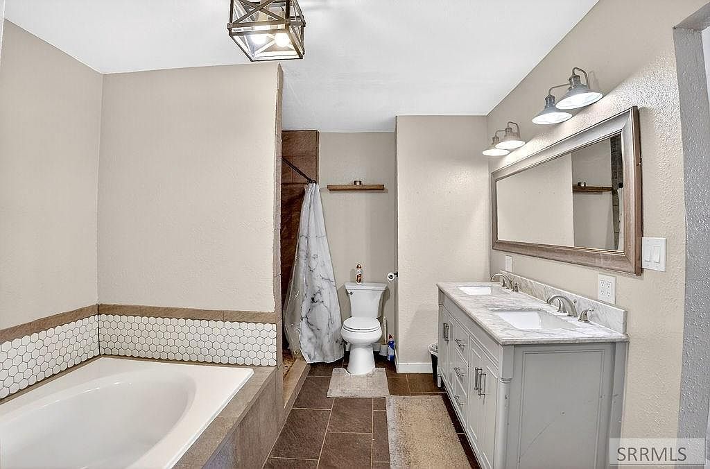 249 E 2nd St N Soda Springs, ID 83276  | Single Family