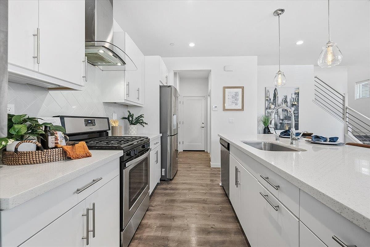 471 Tailoff Ln #99A Sacramento, CA 95818  | Condominium