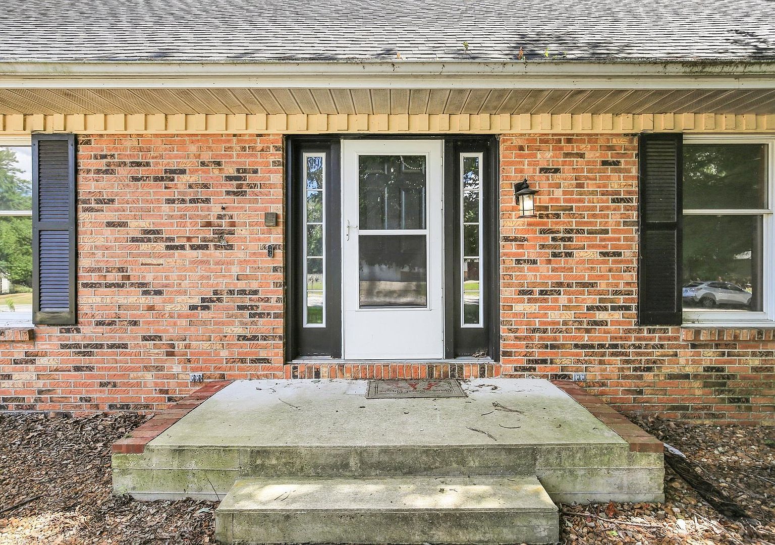 10 Dunlap Woods Sidney, IL 61877 | Single Family