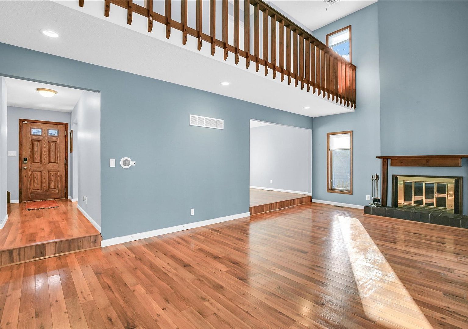 4 Genevieve Ln Champaign, IL 61822  | Single Family