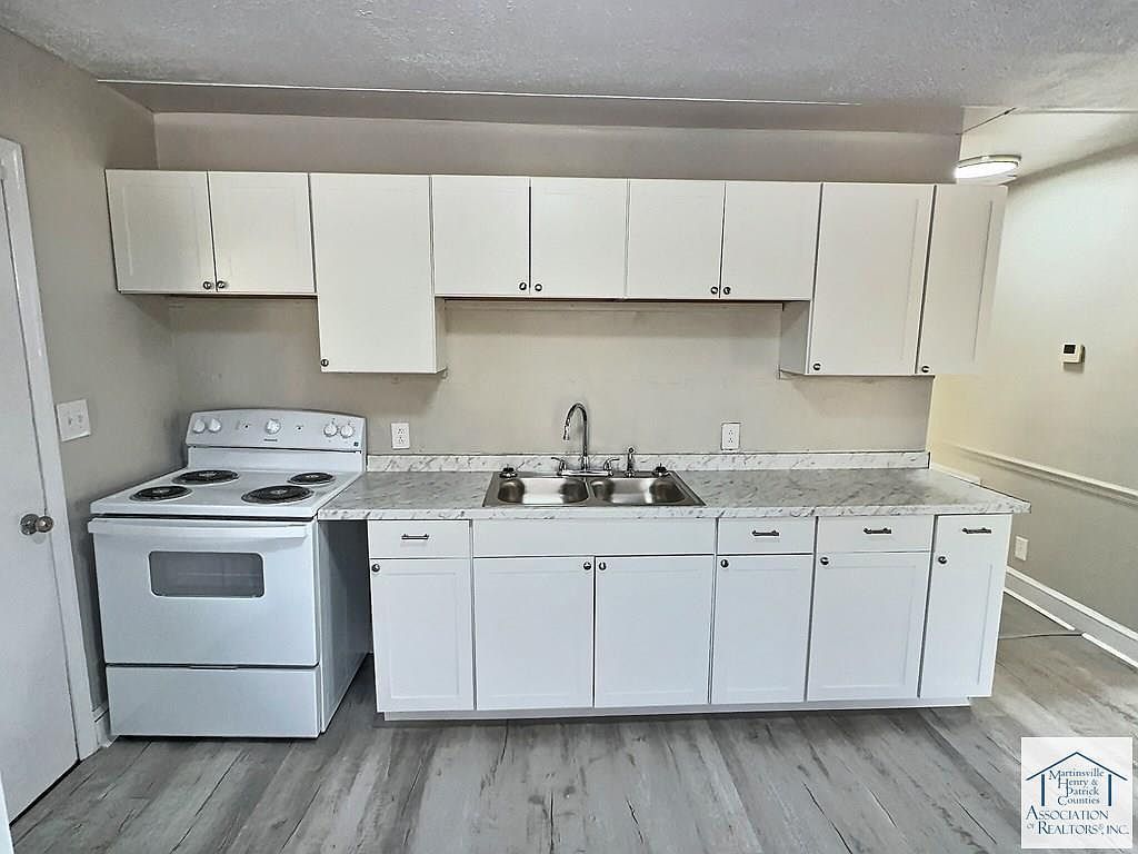 824 Clearview Dr Martinsville, VA 24112  | Single Family