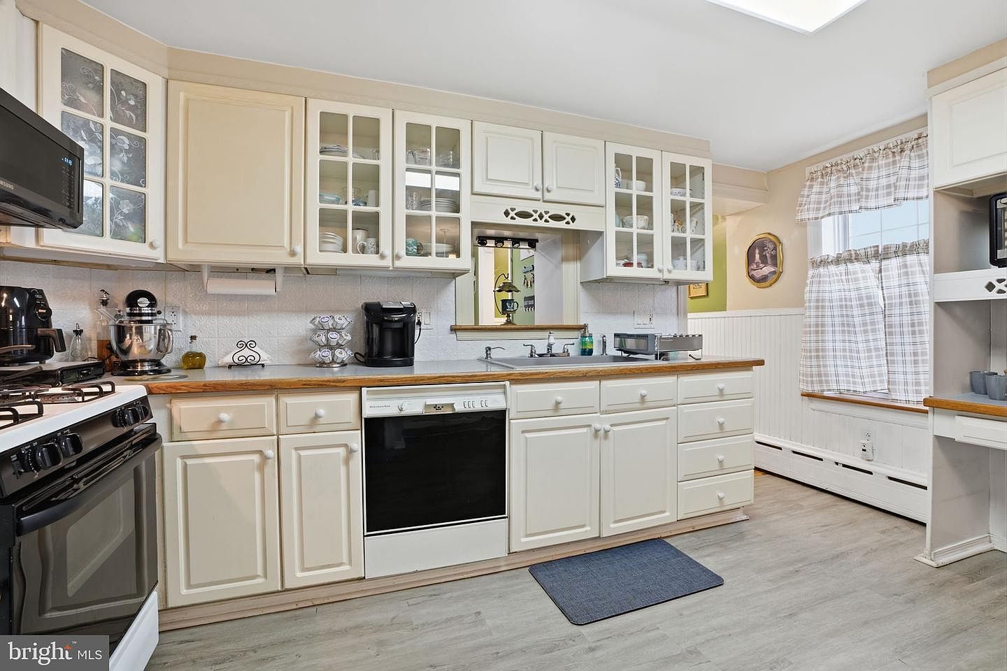 4135 Rhawn St Philadelphia, PA 19136  | Single Family