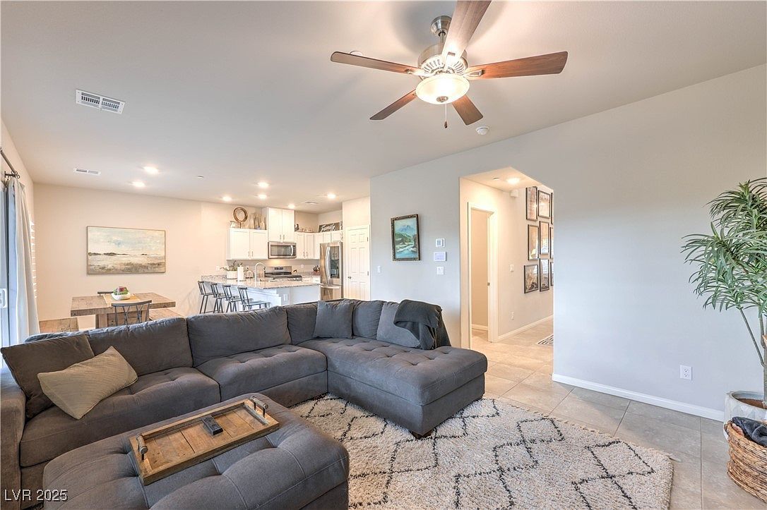 389 Canyon Mist Ct Henderson, NV 89044  | Single Family