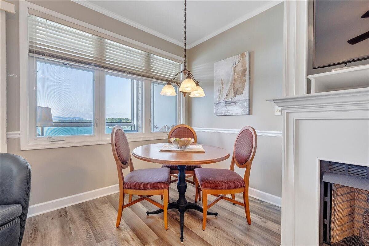 1273 Graves Harbor Trl #347 Huddleston, VA 24104  | Condominium