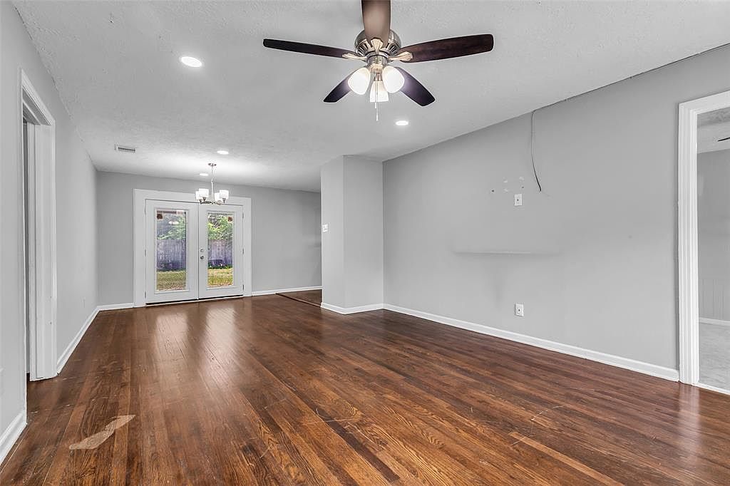 2032 Vince St Pasadena, TX 77502  | Single Family