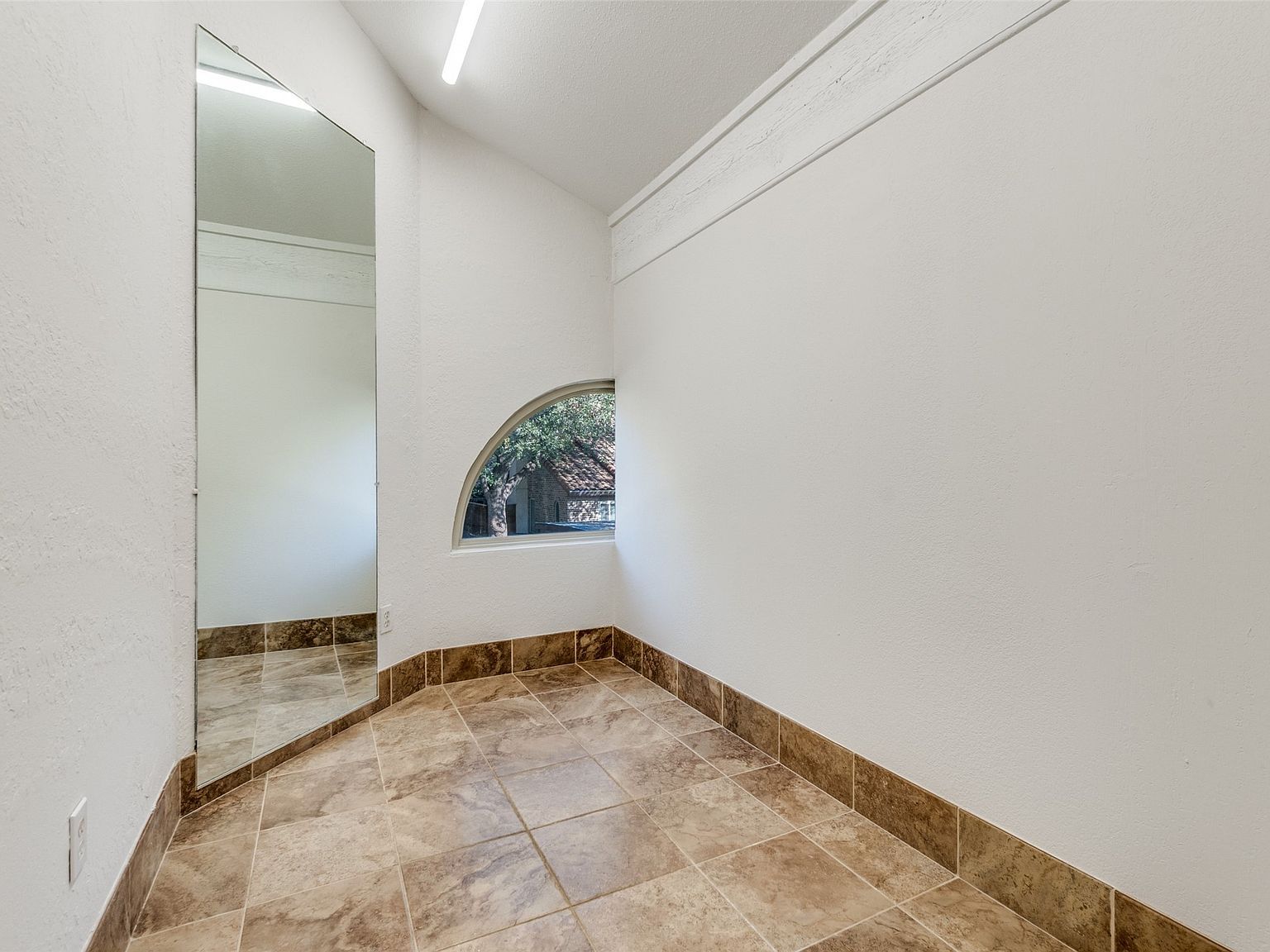 14151 Montfort Dr APT 271 Dallas, TX 75254  | Condominium