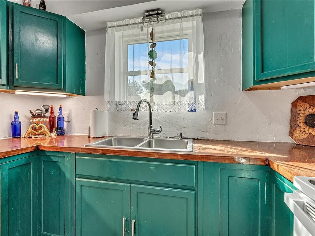 608 W Silver Meadow Dr Midwest City, OK 73110 | Single Family