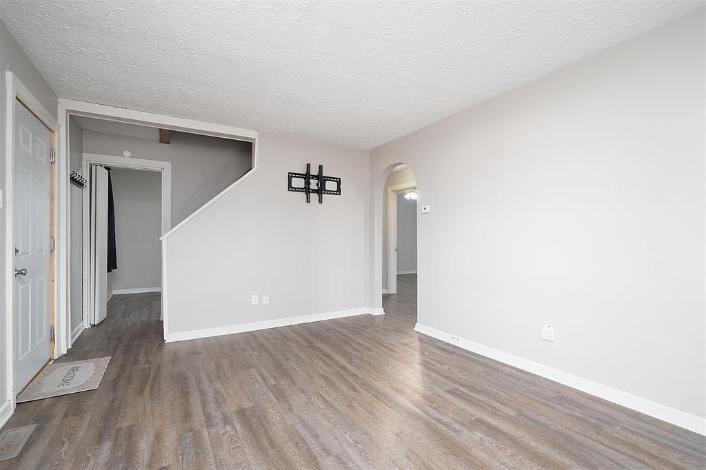 2614 W Victory Ct Owensboro, KY 42303  | Single Family