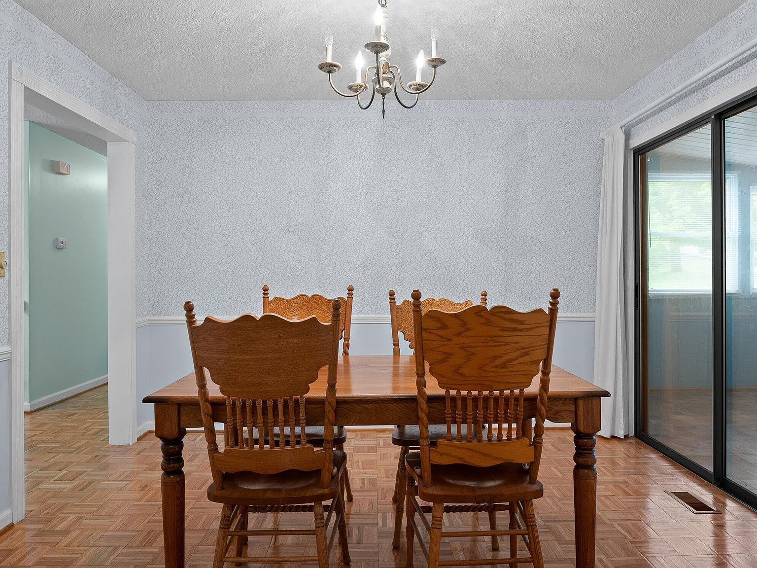 7622 Cove Ridge Dr Hixson, TN 37343  | Single Family